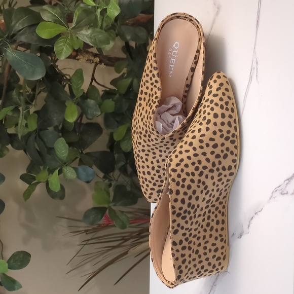 😎AWESOME DEAL😎 Leopard Slip On Wedges - Picture 2 of 12